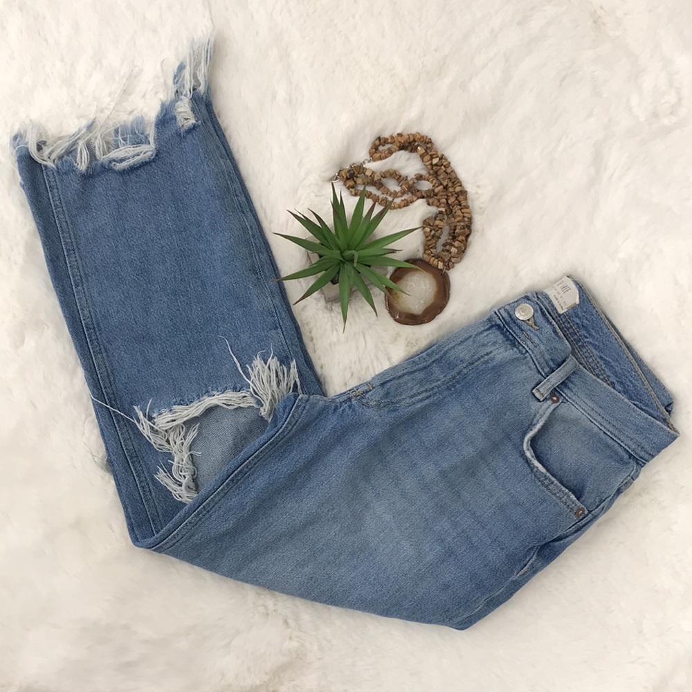 Free People We The Free Maggie Jean Distressed Holes Jagged Raw Hem Crop Size 27